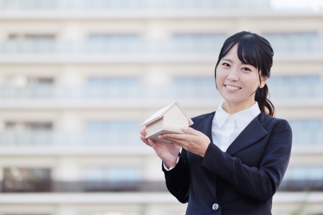 女性の一人暮らしは危険！？物件選びの注意点と防犯で気をつけること